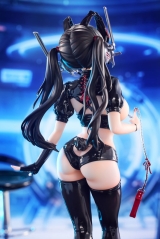 Оригинальная аниме фигурка «XL Love Series Space Bunny Uto 1/7 Complete Figure»