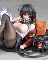 Оригинальная аниме фигурка «Azur Lane Taihou Sweet Time After School Ver. 1/7 Complete Figure»