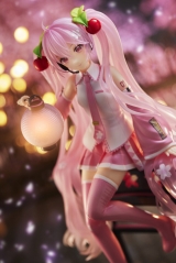 Оригинальная аниме фигурка «"Character Vocal Series 01 Hatsune Miku" Sakura Miku AMP+ Sakura Lantern Ver.»