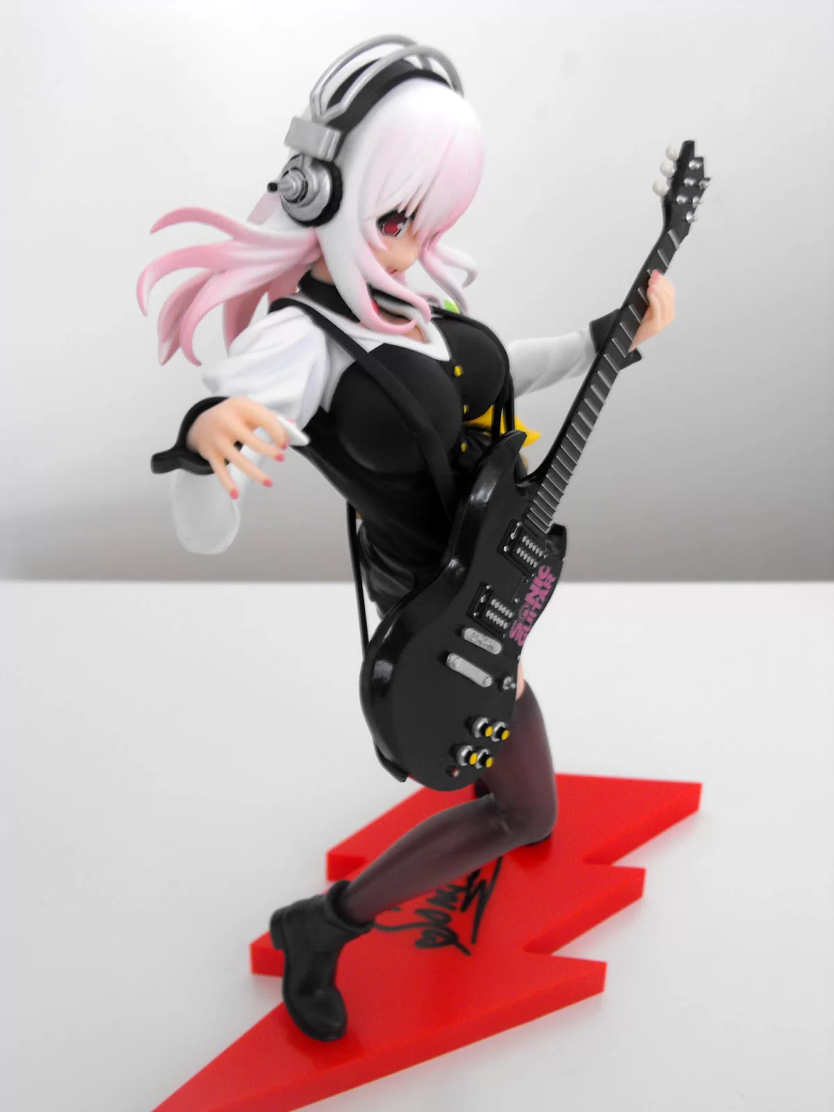 Super Sonico More Power!! good Punk Sonic Ver. Figure